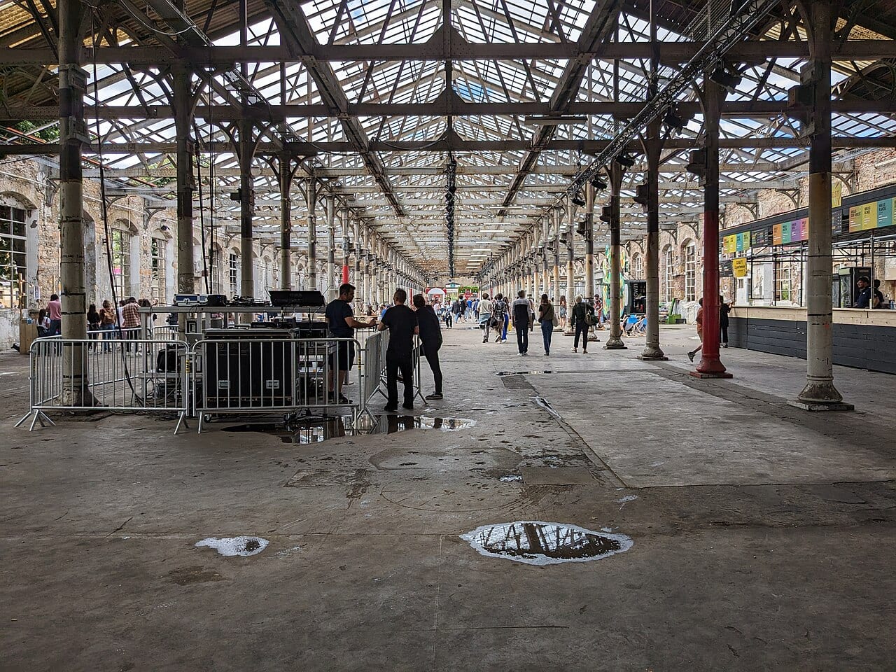 Hall 9.