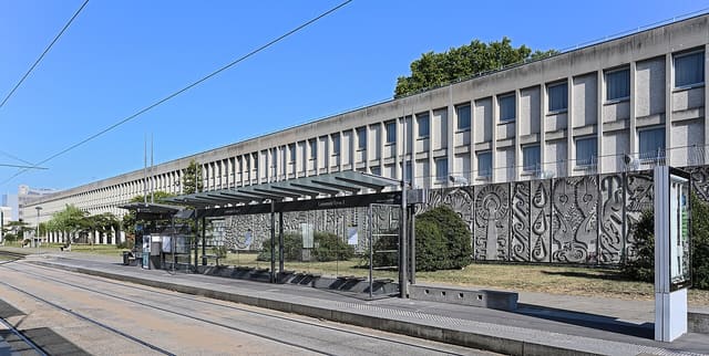 University Claude-Bernard-Lyon-1, campus of La Doua: Charles-Darwin building and tram stop.
