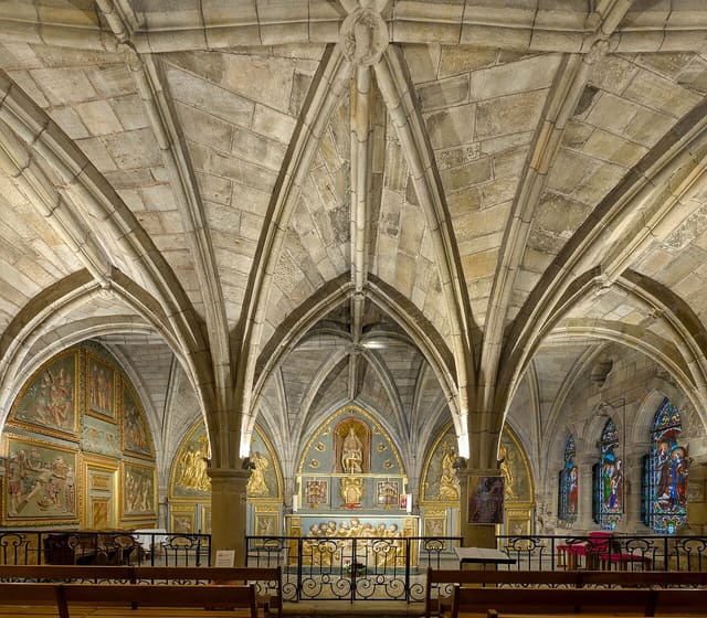 Figeac (Lot, France) - St. Saviour's church - Chapel of Our Lady of Pity - Choir and vaults