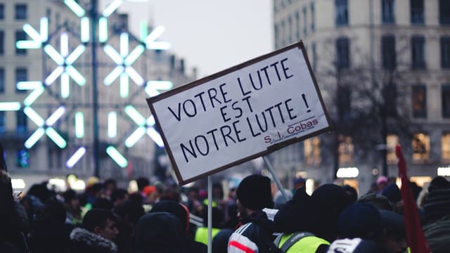 Votre Lutte Est Notre Lutte! poster