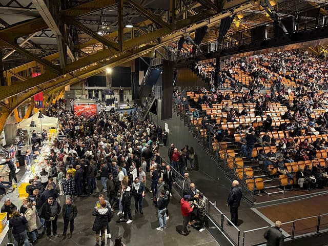 Intérieur de la halle Tony Garnier, Lyon.