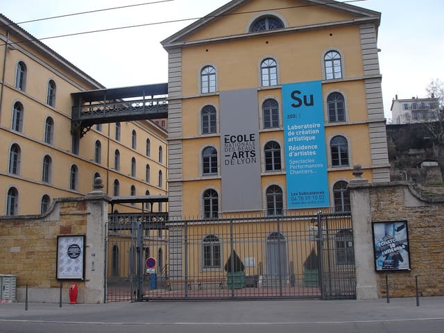 Lyon Les Subsistances, entrée côté école nationale des beaux arts