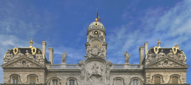 Façade de l'Hôtel de Ville de Lyon, place des Terreaux