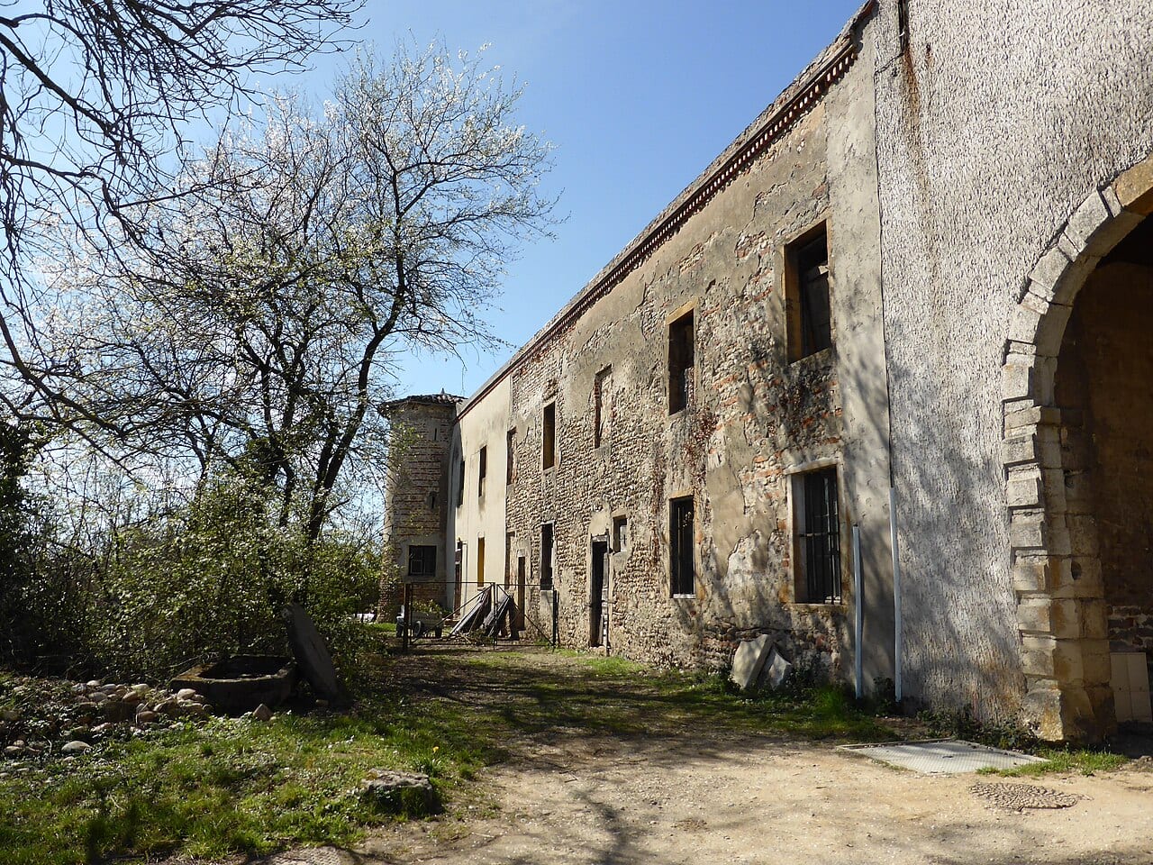 communs du château de Mions