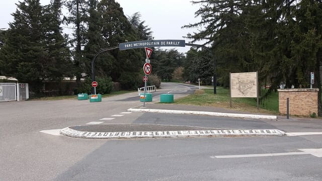 Entrée nord-est.