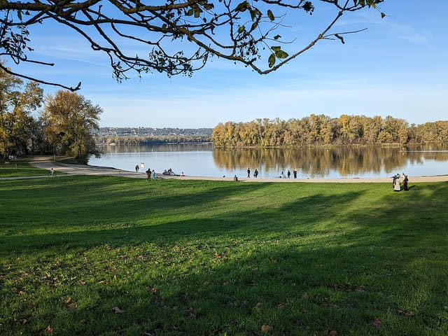 Plage du Fontanil.